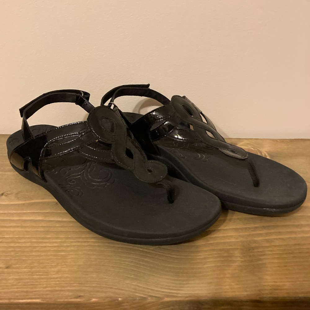 🖤 Black Sandals